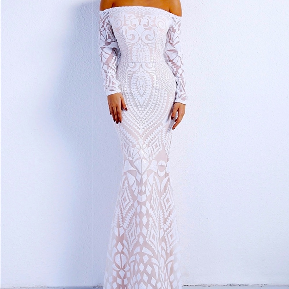 NWT - Beautiful off the shoulder maxi/gown.